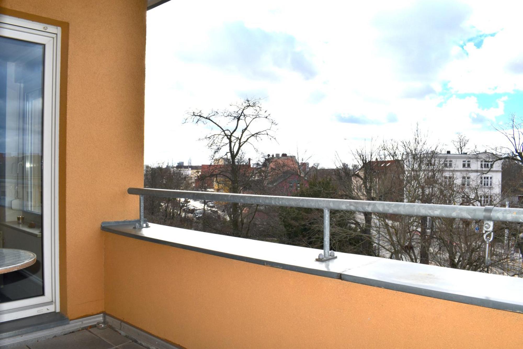 City-Dach-Apartment Mit Loggia - Balkon - Kamin Cottbus Exteriör bild